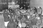 Djeca i vjernici bdjeli su cijelu noć između 11. i 12. veljače 1960. uz odar bl. Alojzija Stepinca.